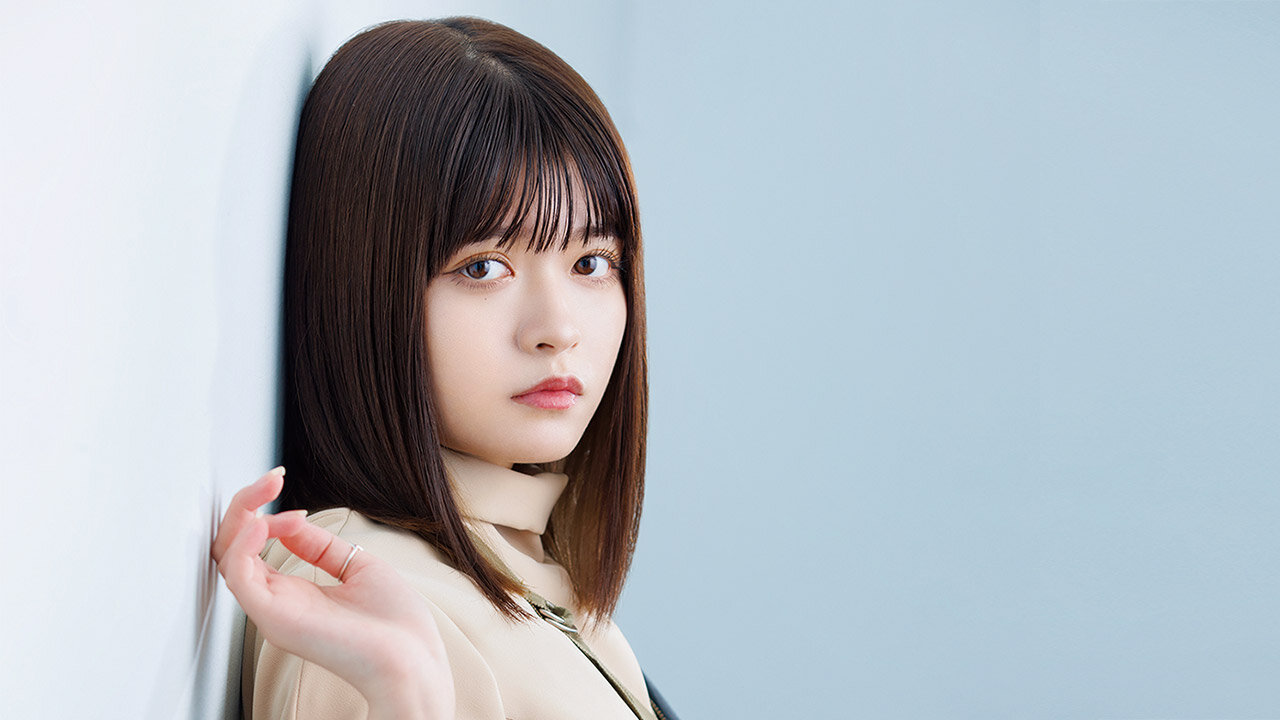 日本一のフォロワー数を誇る人気TikToker「景井ひな」のプロフィール