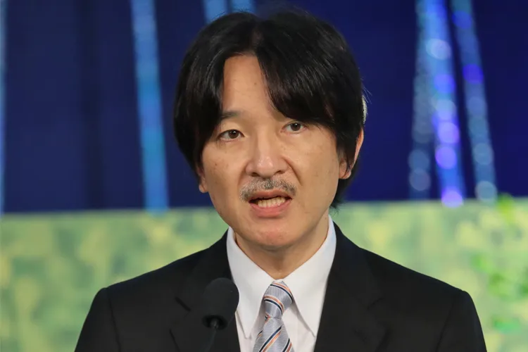 秋篠宮さまと安西孝之が似てる！本当の父親という噂も？理由も徹底調査